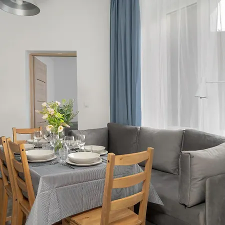 Elegancki Apartament W Poblizu Rynku Poznan Piekary 8A By Heyrent