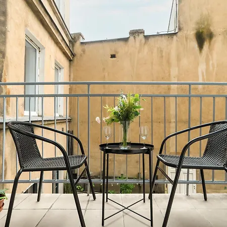 Elegancki Apartament W Poblizu Rynku Poznan Piekary 8A By Heyrent Апартаменты Познань