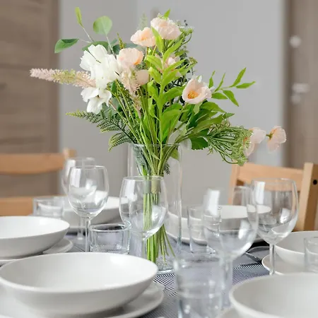 Elegancki Apartament W Poblizu Rynku Poznan Piekary 8A By Heyrent Познань