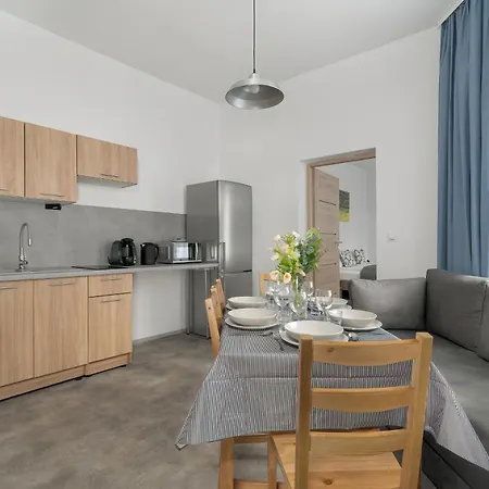 Elegancki Apartament W Poblizu Rynku Poznan Piekary 8A By Heyrent Познань